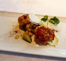 Thumbs/tn_HUANG,MEI-HUI.Alaska.Seven Glaciers (7).jpg